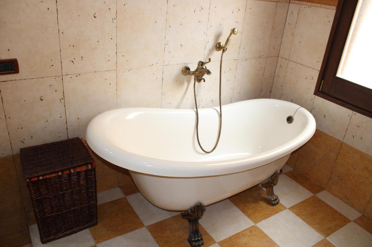 B&B Casa Giuliana Balestrate ภายนอก รูปภาพ